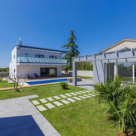 Holiday home Dora By Interhome *