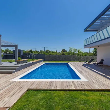 Holiday home Dora By Interhome *